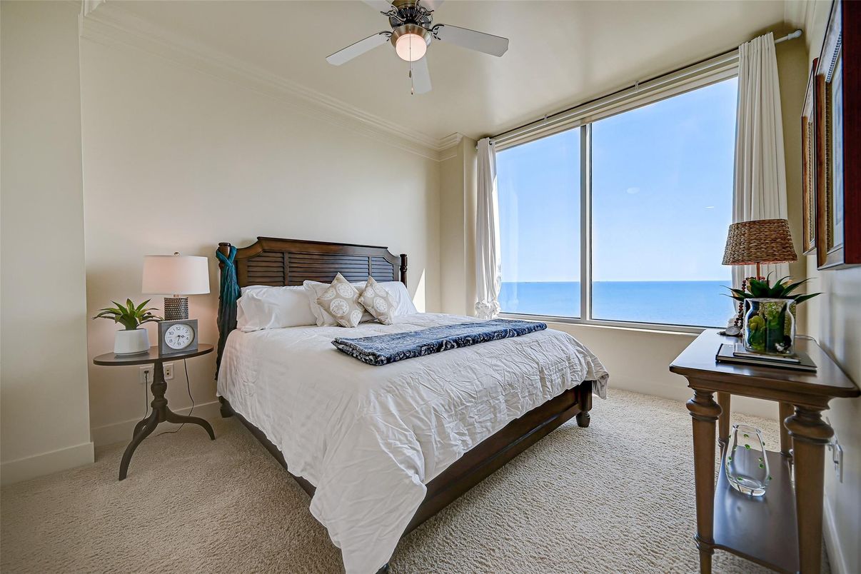 Bedroom, Interior, Water