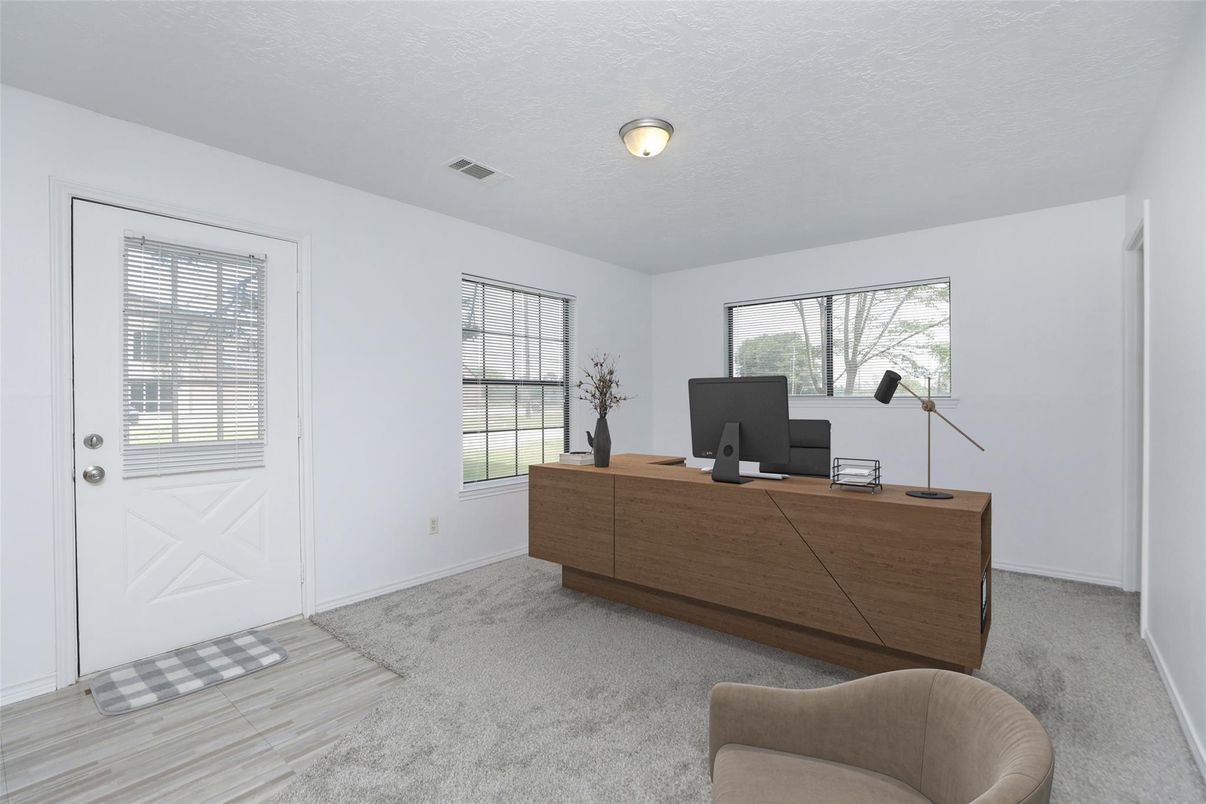 Home Office, Interior