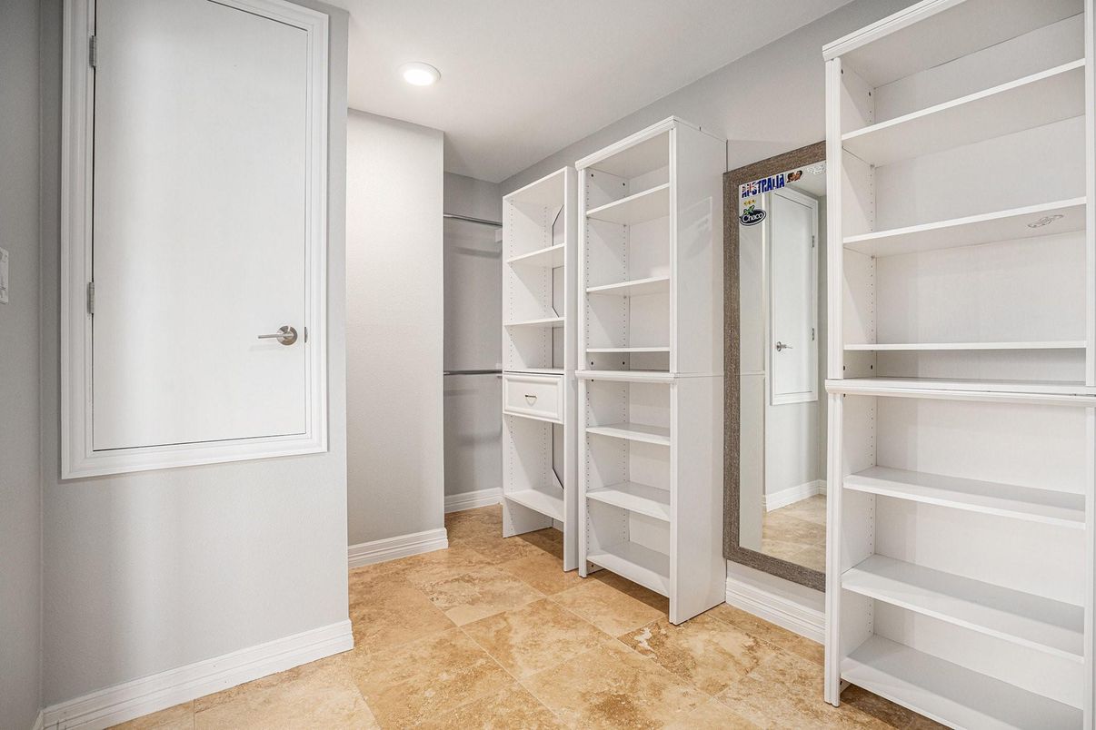 Interior, Recessed Lighting, Walk-in Closets