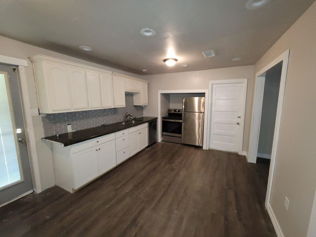 Interior, Kitchen, Stainless Steel Appliances, Wood Texture Flooring