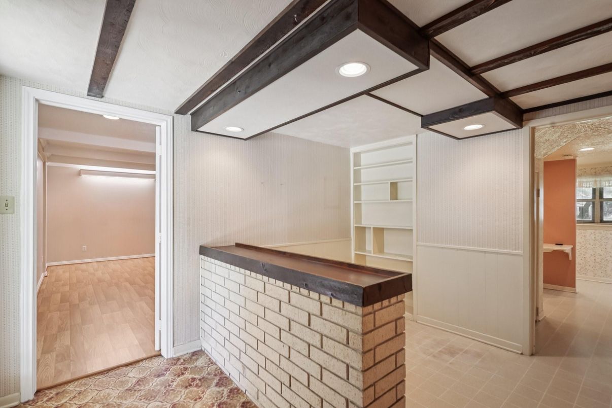 Interior, Recessed Lighting, Wooden Beams, Wood Texture Flooring