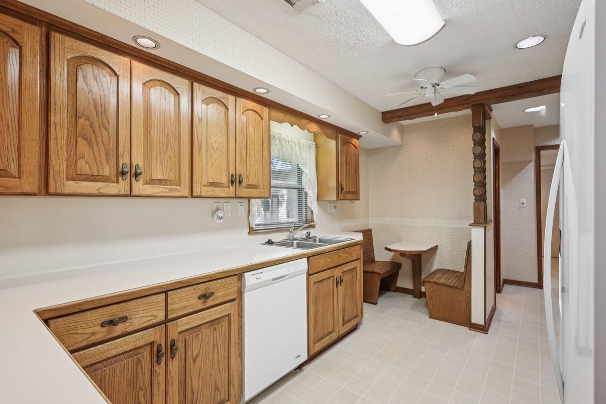 Interior, Kitchen, Recessed Lighting