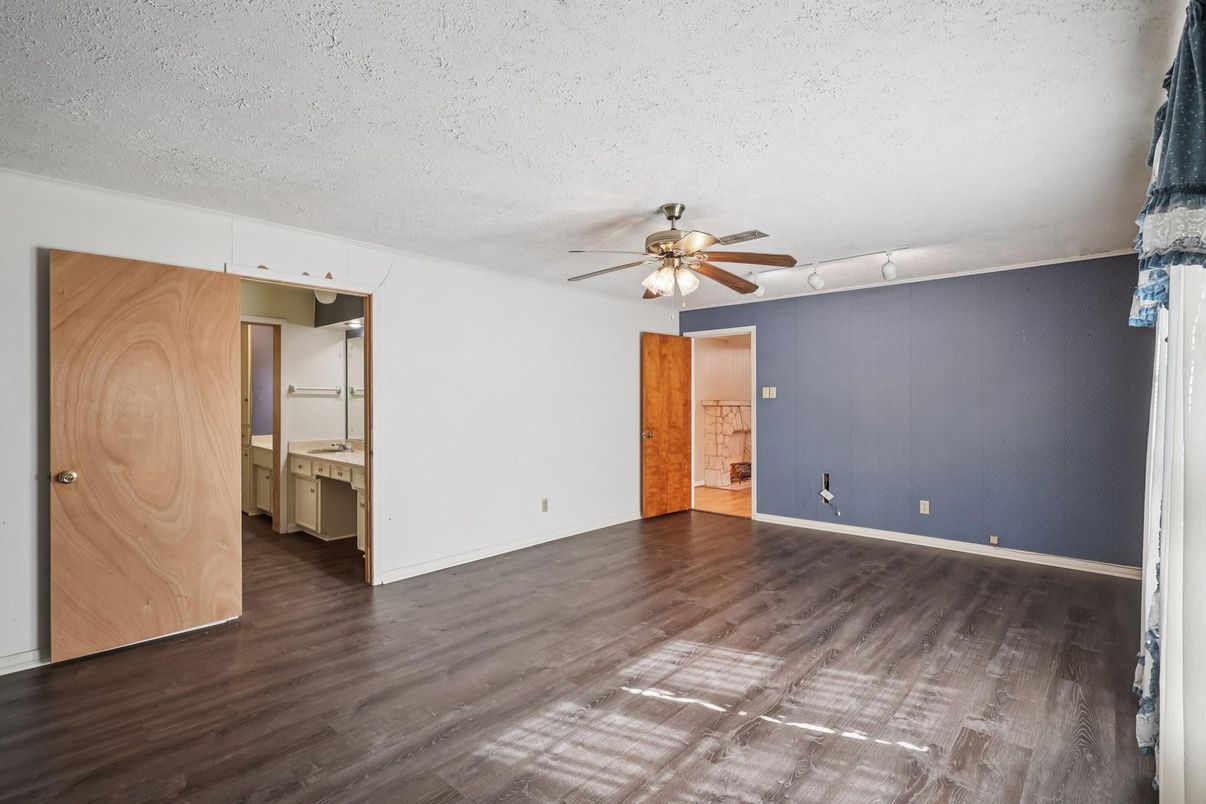 Bathroom, Empty room, Interior, Wood Texture Flooring