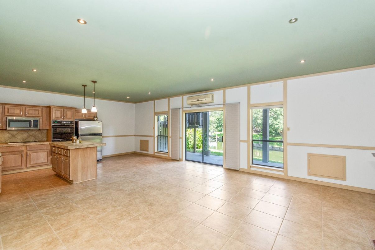 Empty room, Interior, Kitchen, Pendant Lights, Recessed Lighting, Stainless Steel Appliances