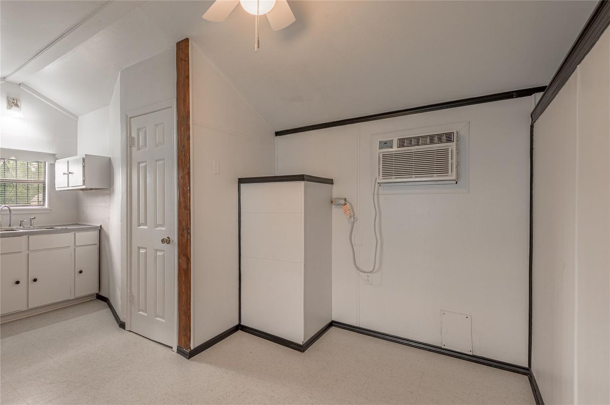 Empty room, Interior, Kitchen