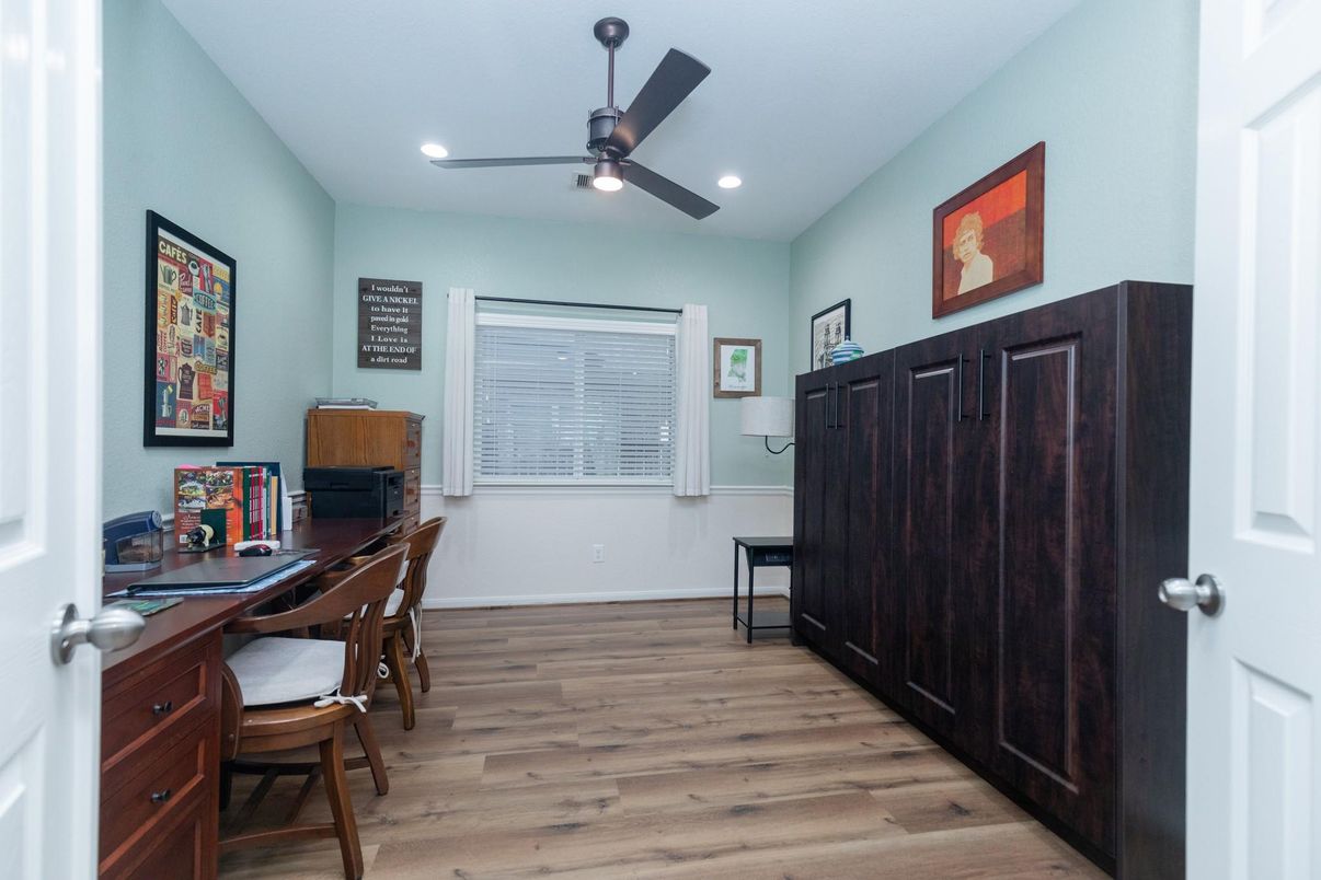 Home Office, Interior, Recessed Lighting, Wood Texture Flooring