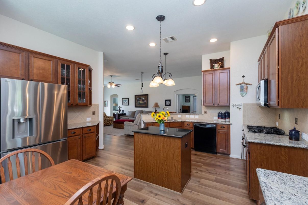 Interior, Kitchen, Living room, Pendant Lights, Recessed Lighting, Stainless Steel Appliances, Wood Texture Flooring