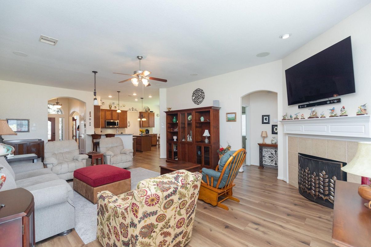 Fireplace, Interior, Kitchen, Living room, Pendant Lights, Recessed Lighting, Wood Texture Flooring