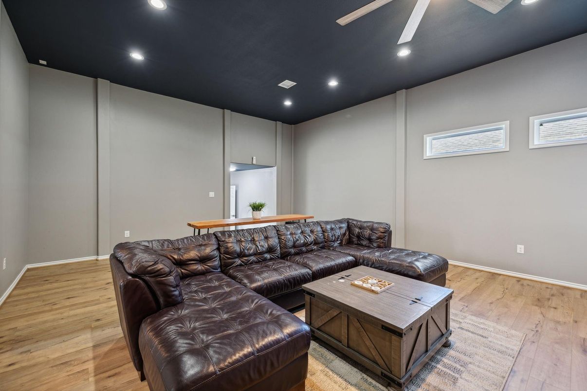 Interior, Living room, Recessed Lighting, Wood Texture Flooring