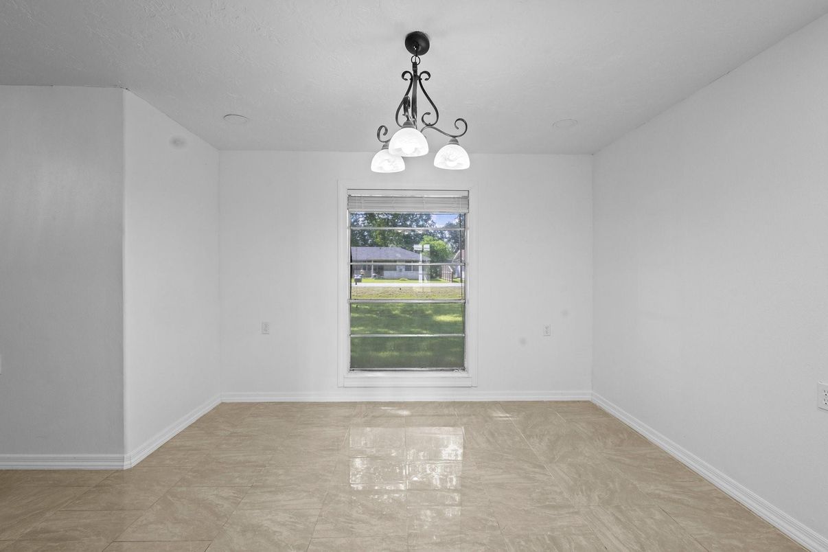 Chandelier, Empty room, Interior