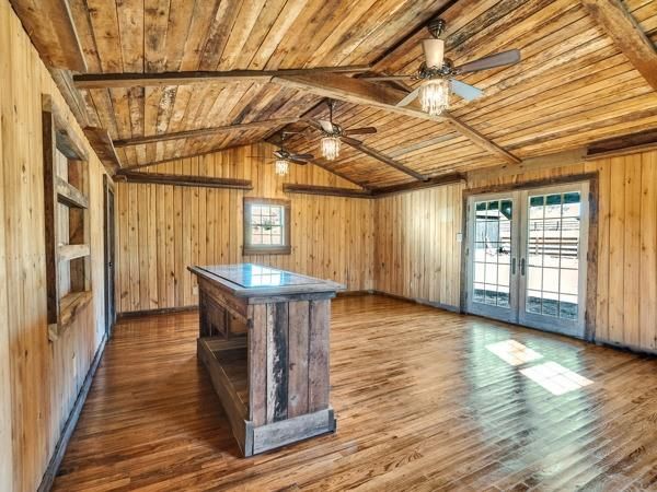 Empty room, Interior, Wooden Beams, Wooden Ceilings, Wood Texture Flooring, Wooden Walls