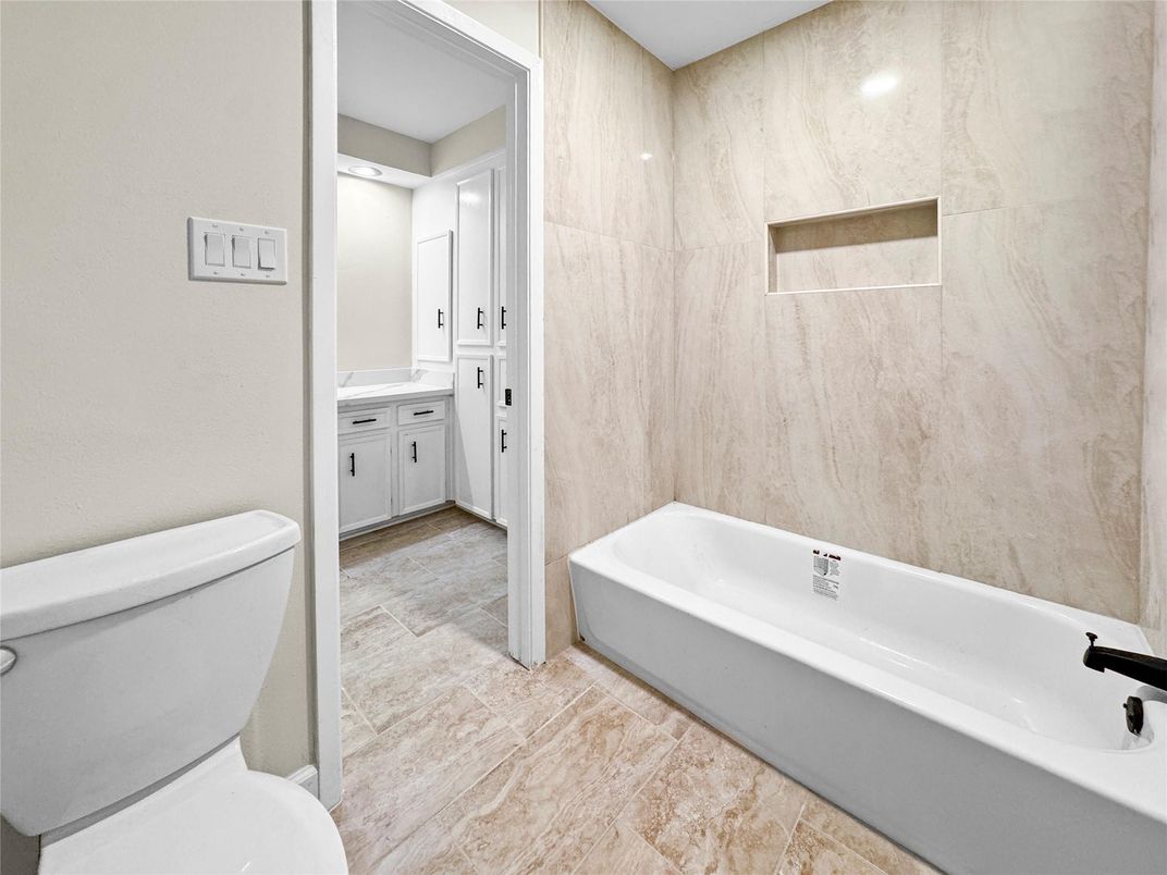 Bathroom, Interior, Marble Walls, Recessed Lighting