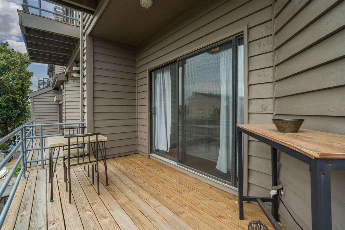 Exterior, Wood Texture Flooring