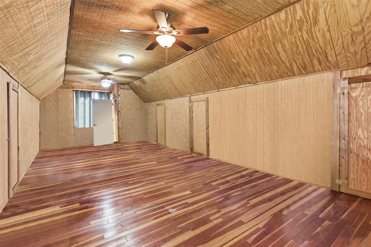 Empty room, Interior, Wooden Ceilings, Wood Texture Flooring, Wooden Walls