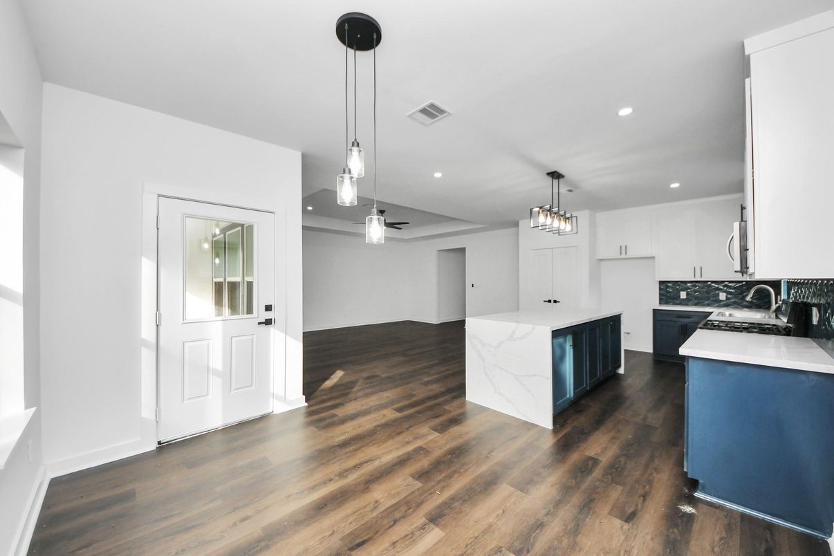 Interior, Kitchen, Pendant Lights, Recessed Lighting, Wood Texture Flooring