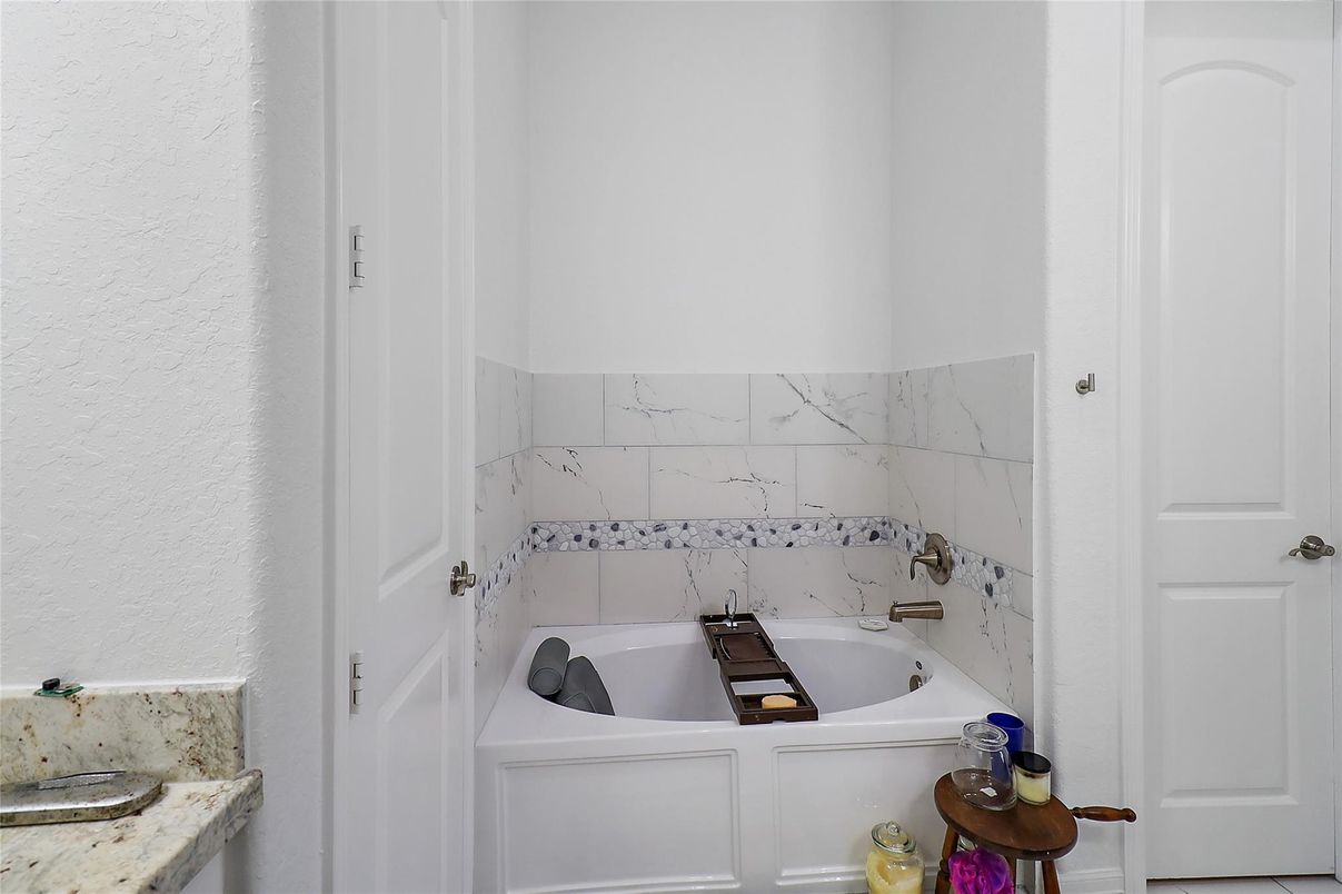 Bathroom, Interior, Marble Walls