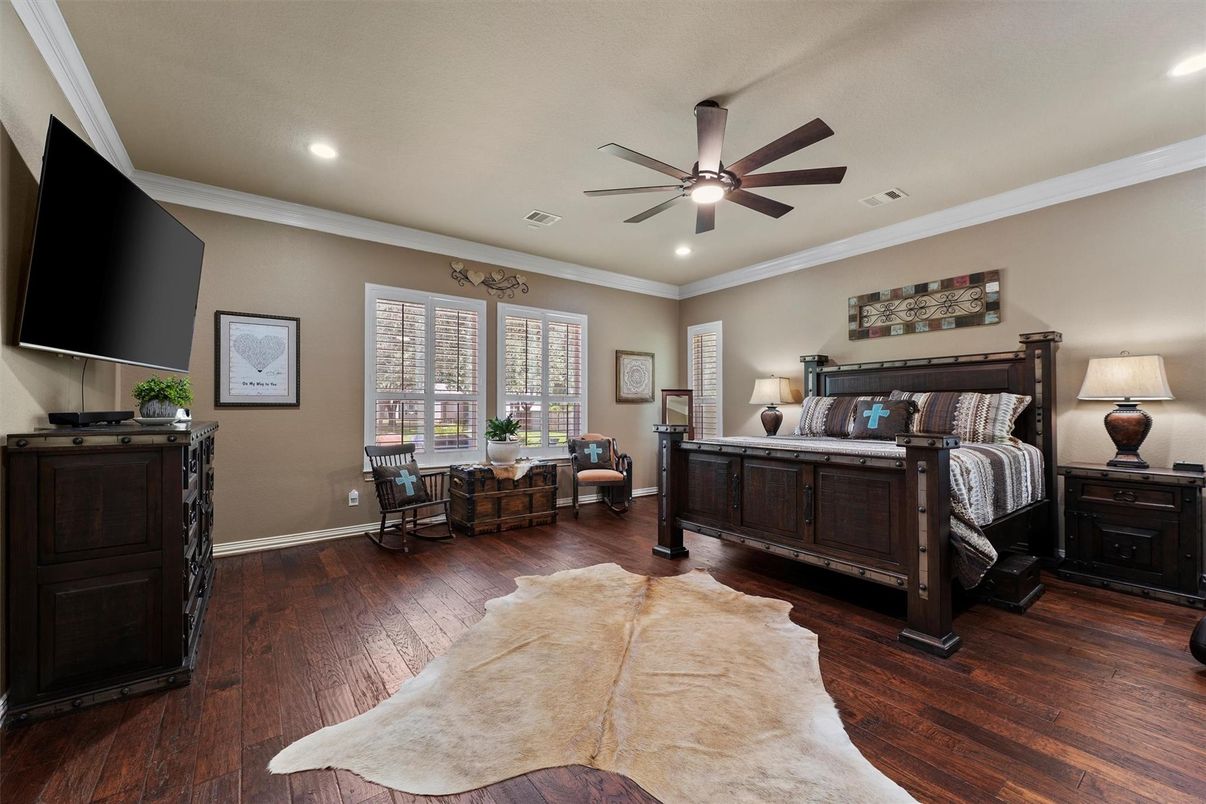 Bedroom, Interior, Recessed Lighting, Wood Texture Flooring