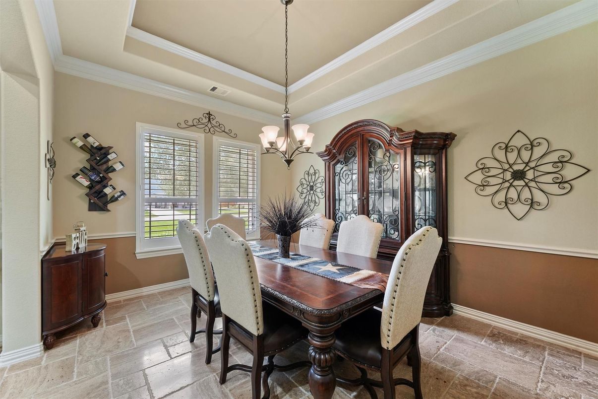 Chandelier, Dining room, Interior