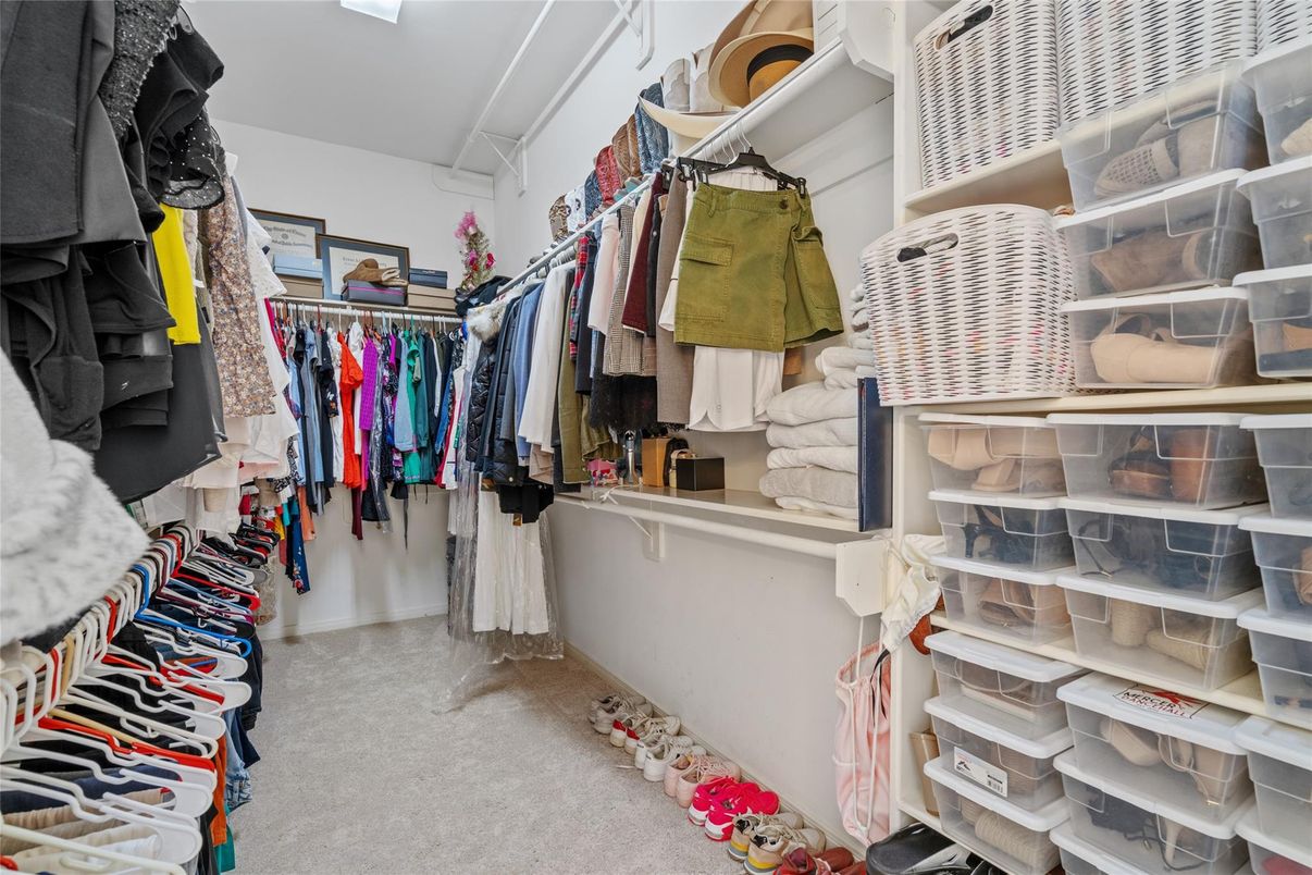 Interior, Walk-in Closets