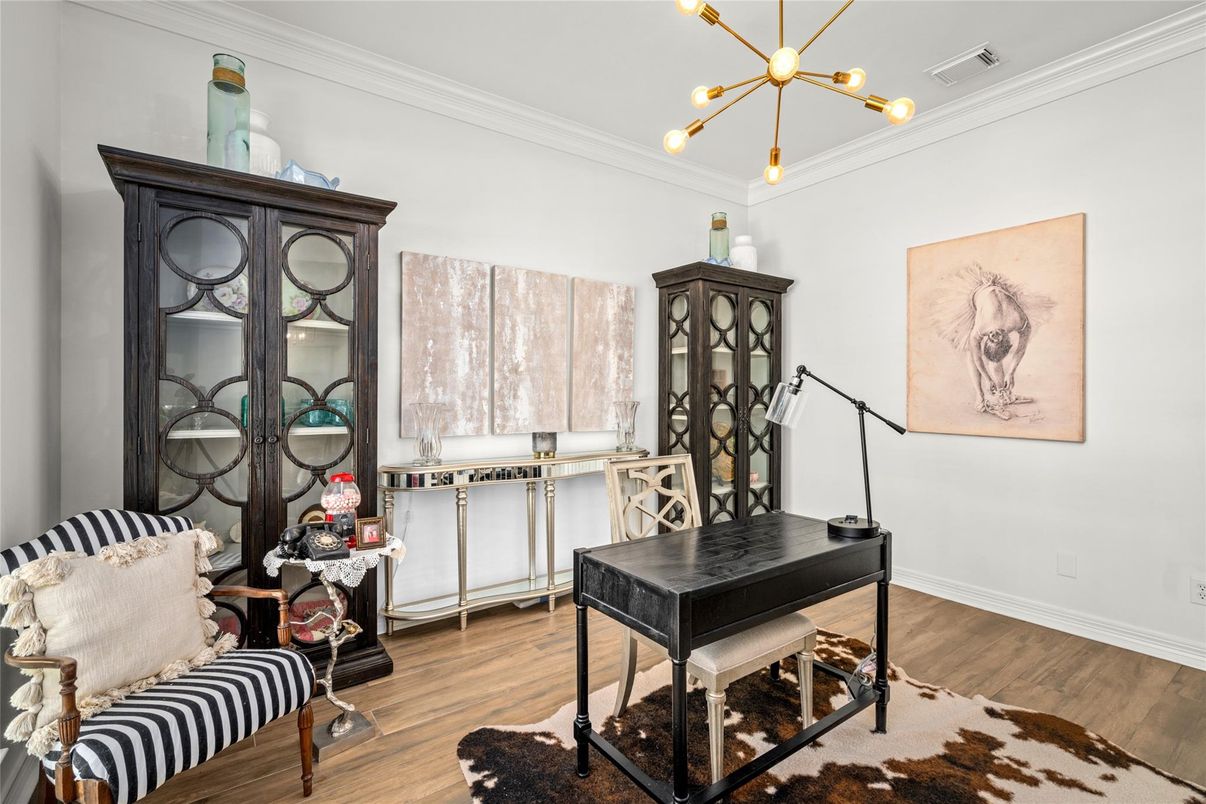 Interior, Pendant Lights, Wood Texture Flooring
