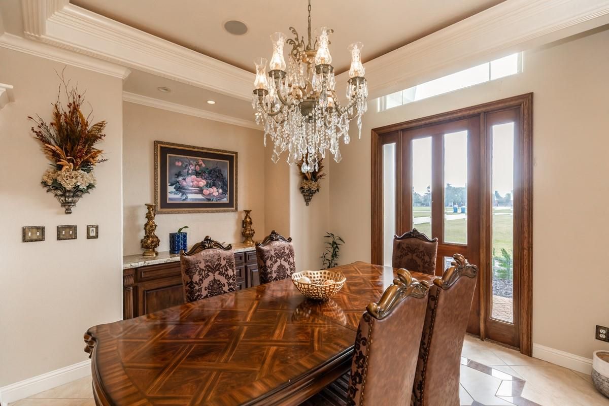 Chandelier, Dining room, Interior, Recessed Lighting