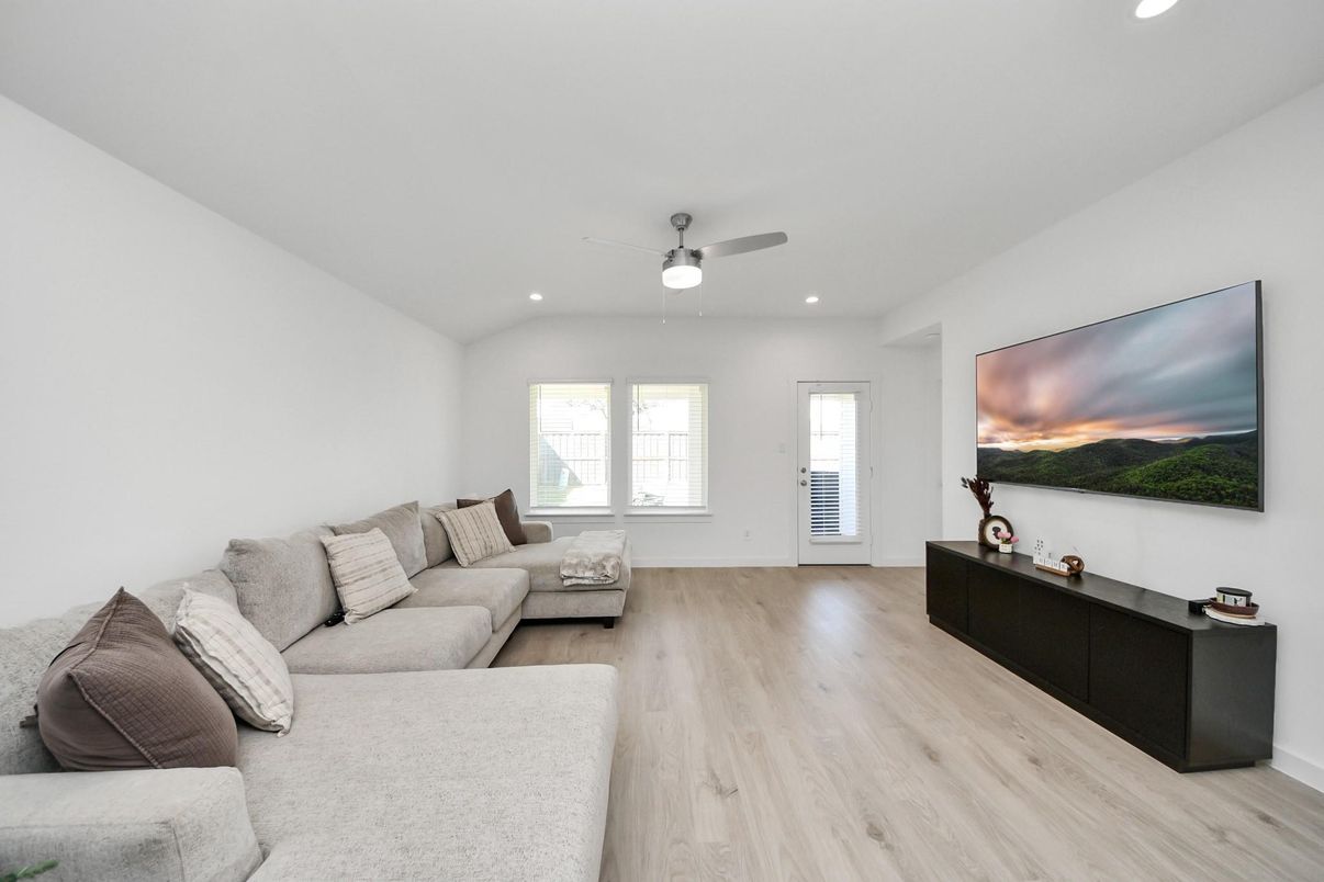 Interior, Living room, Recessed Lighting, Wood Texture Flooring