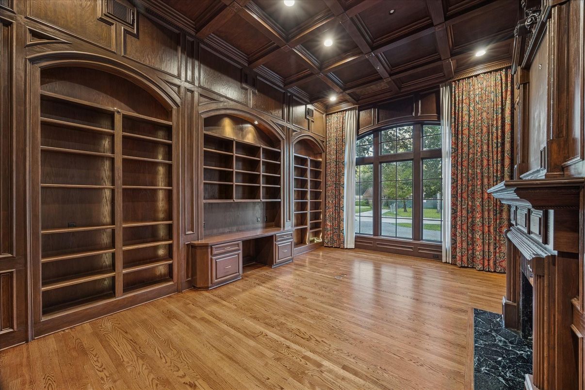 Interior, Recessed Lighting, Wooden Ceilings, Wood Texture Flooring, Wooden Walls