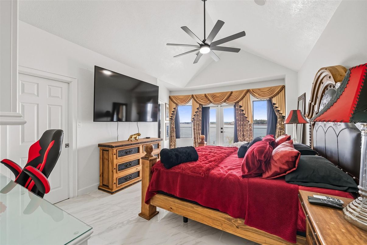 Bedroom, Interior, Marble, Water