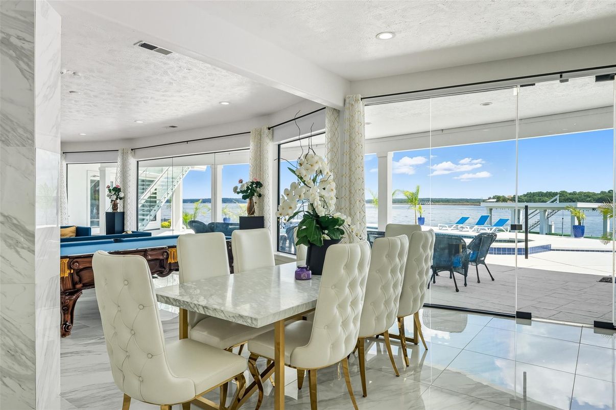 Dining room, Interior, Marble, Marble Walls, Recessed Lighting, Water