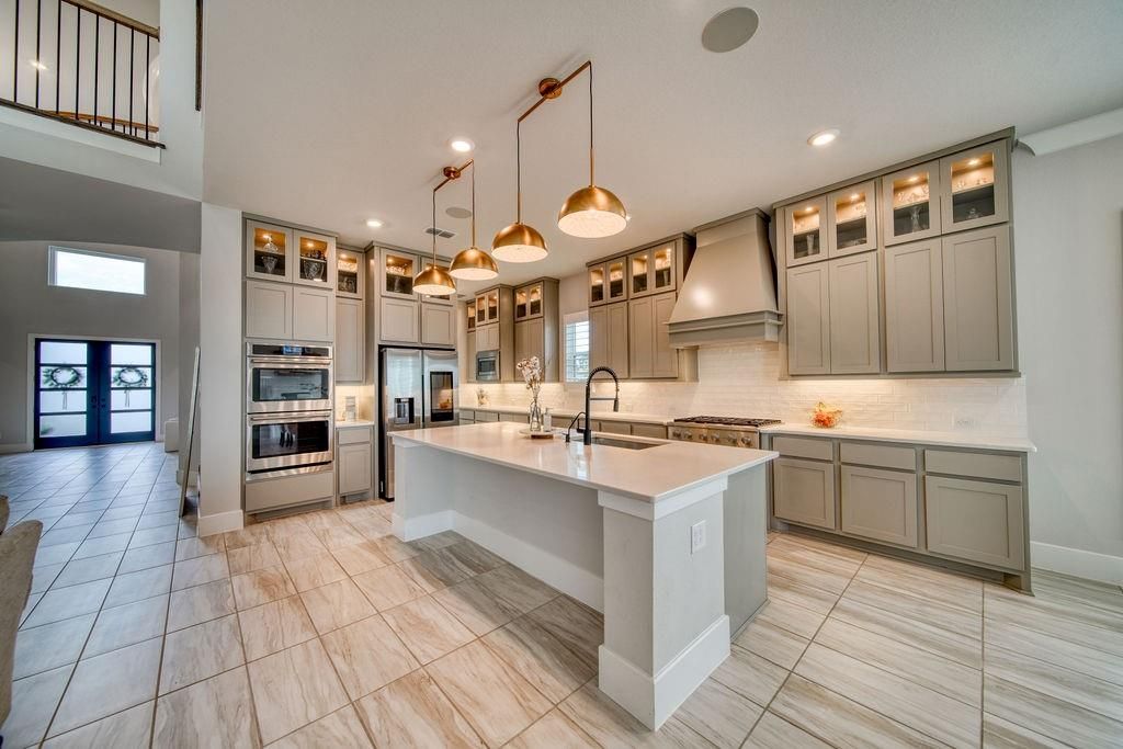 Interior, Kitchen, Pendant Lights, Recessed Lighting, Stainless Steel Appliances