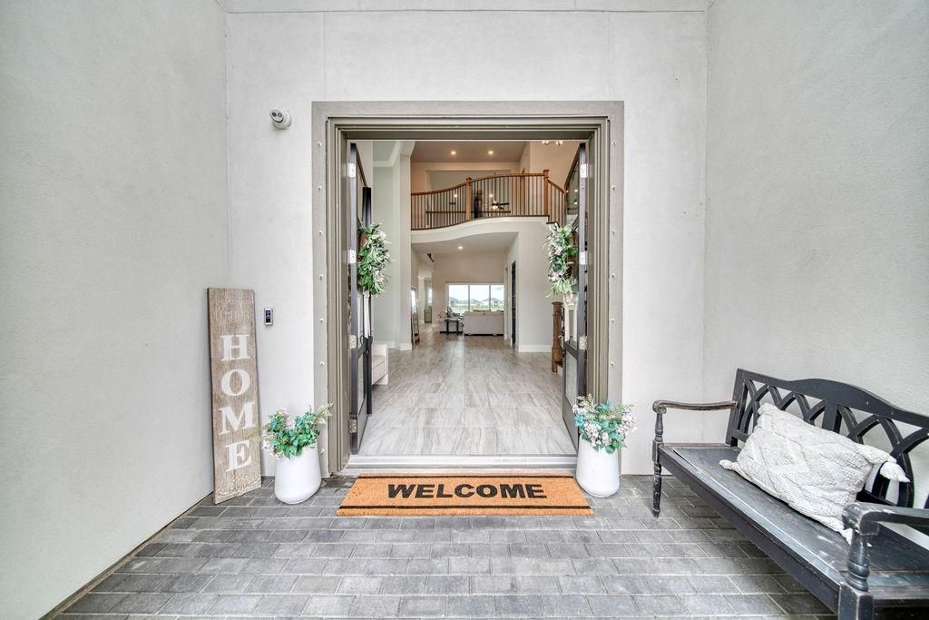 Exterior, Recessed Lighting