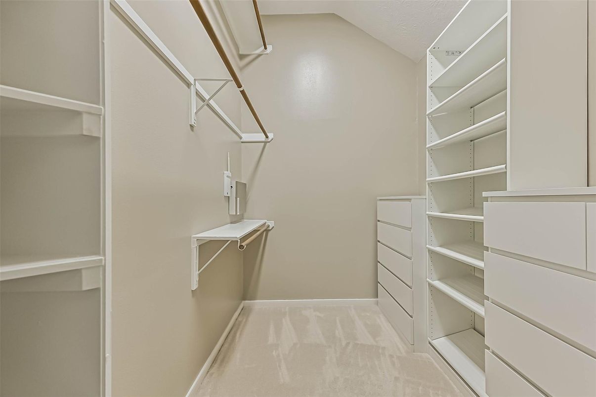 Interior, Walk-in Closets