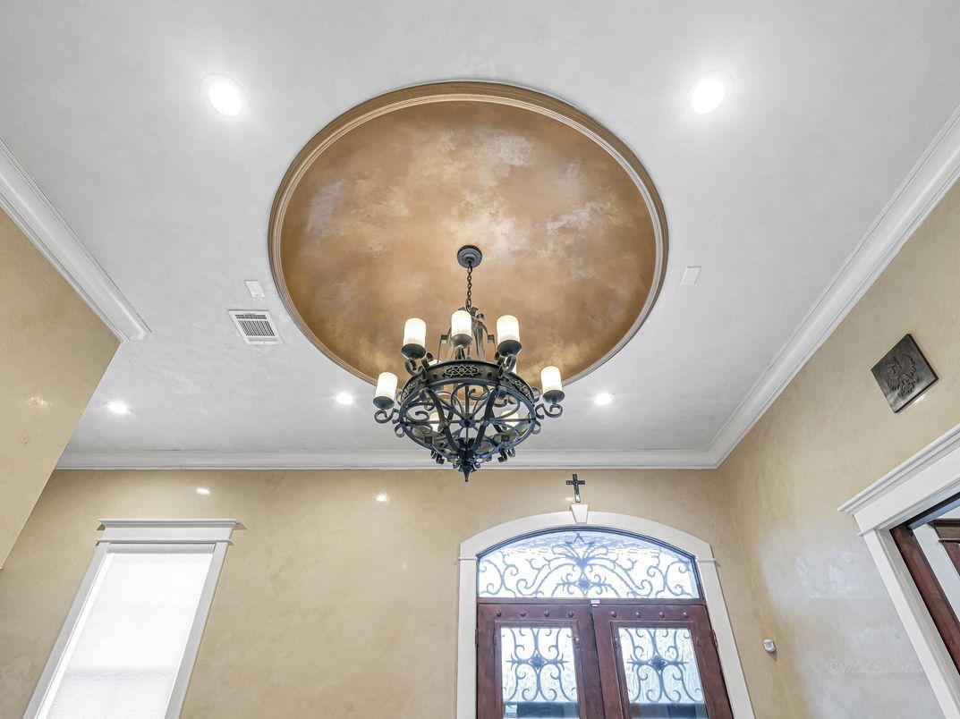 Chandelier, Interior, Recessed Lighting