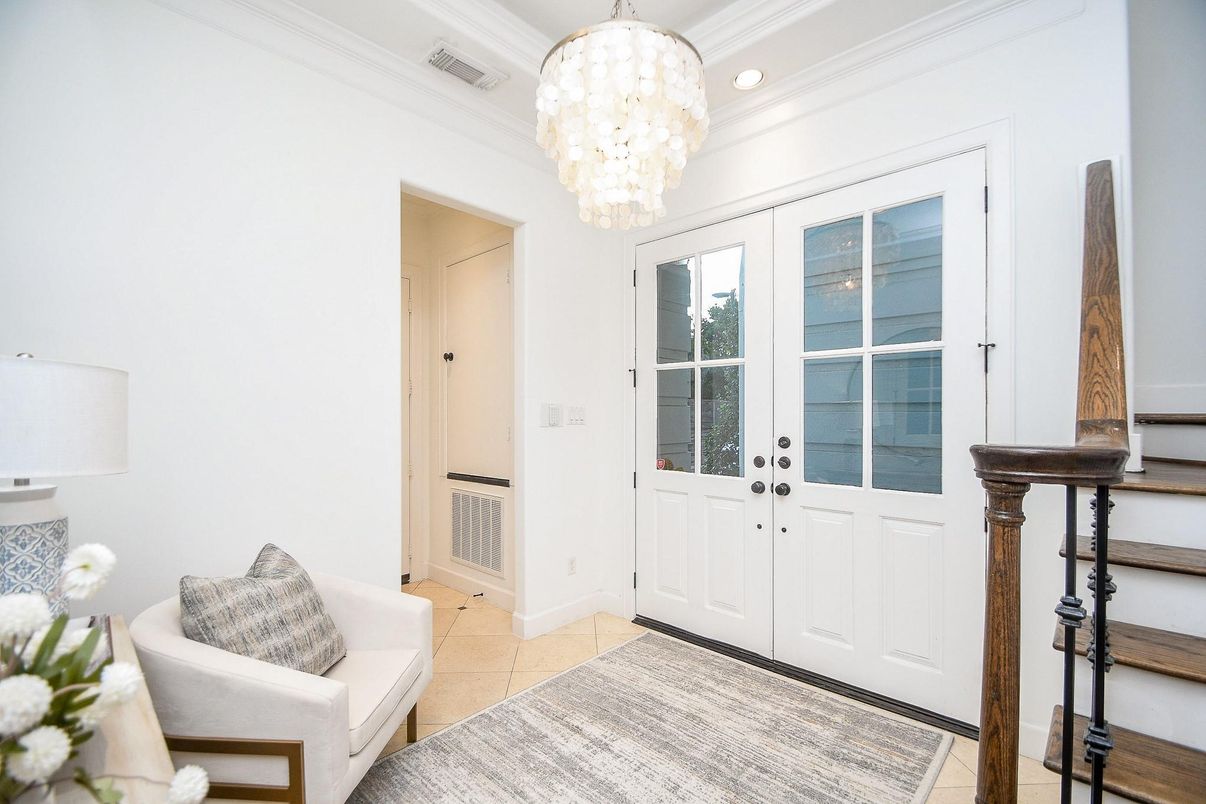 Chandelier, Interior, Recessed Lighting