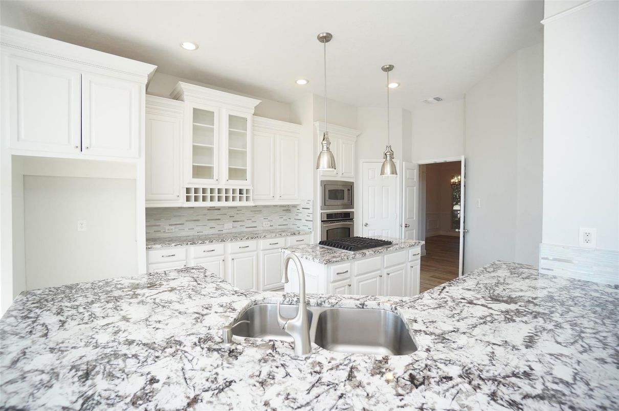 Interior, Kitchen, Pendant Lights, Recessed Lighting