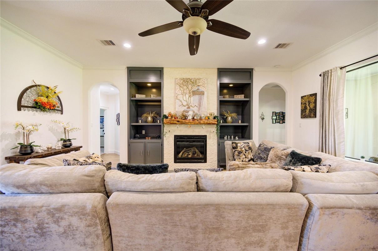 Fireplace, Interior, Living room, Recessed Lighting