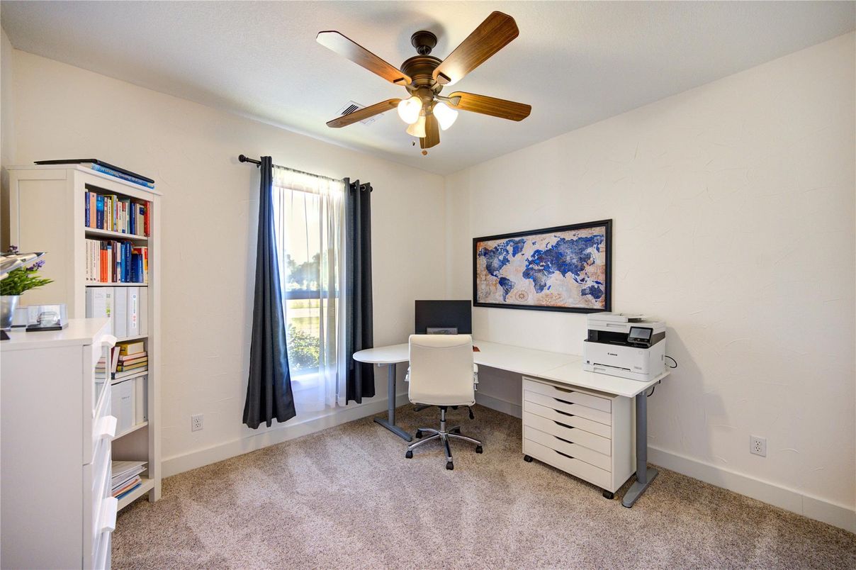 Home Office, Interior