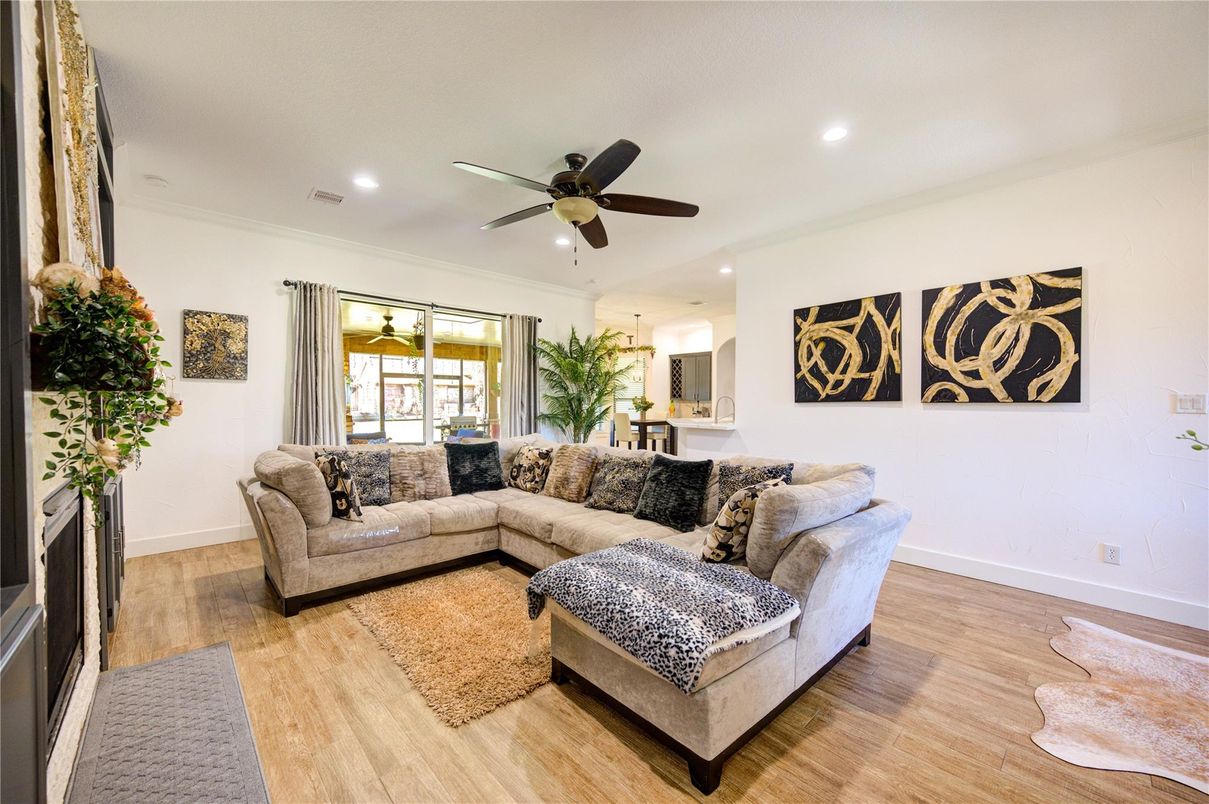 Interior, Living room, Recessed Lighting, Wood Texture Flooring