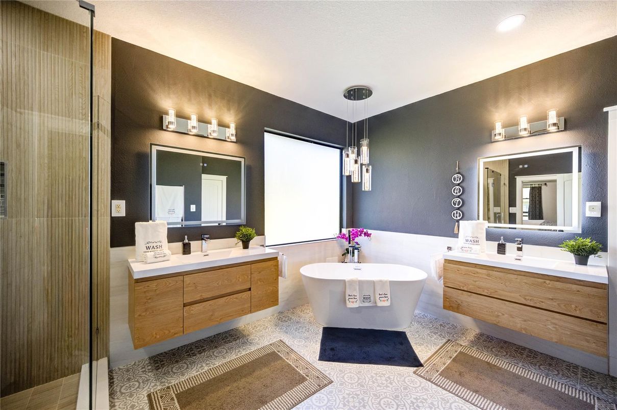 Bathroom, Dual Sink Vanities, Free Standing Baths, Glass Shower, Interior, Pendant Lights, Recessed Lighting