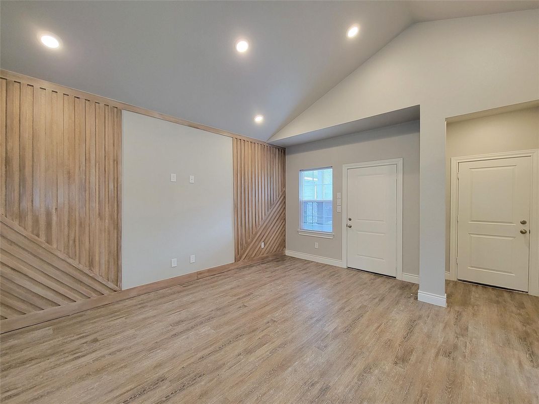 Empty room, Interior, Recessed Lighting, Wood Texture Flooring