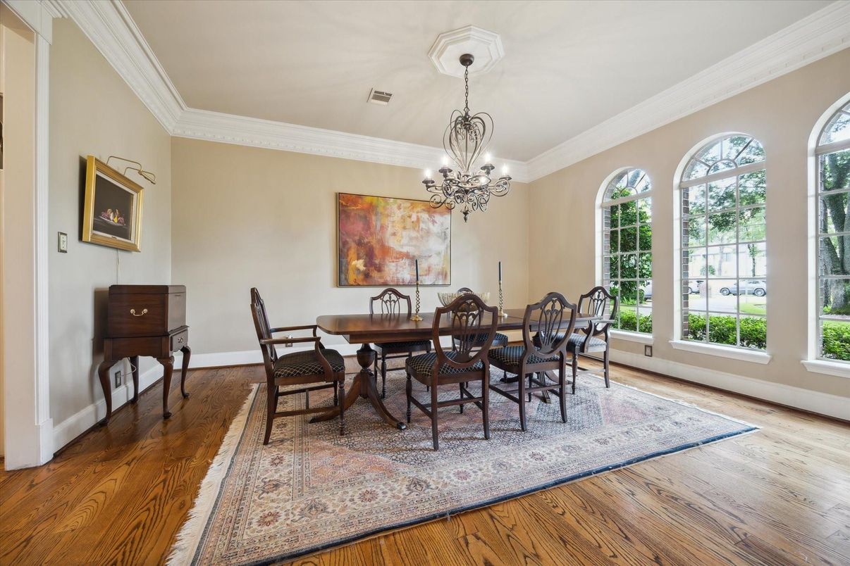 Chandelier, Dining room, Interior, Wood Texture Flooring