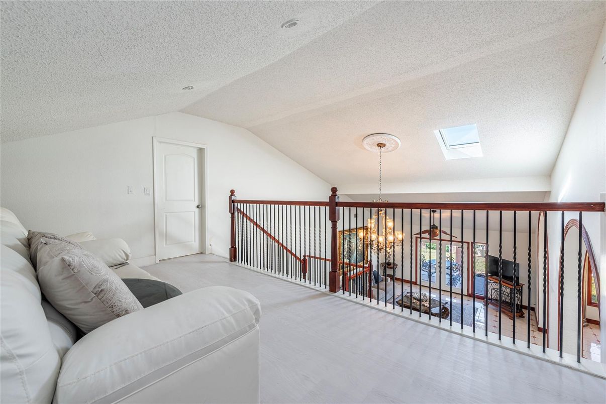 Chandelier, Interior