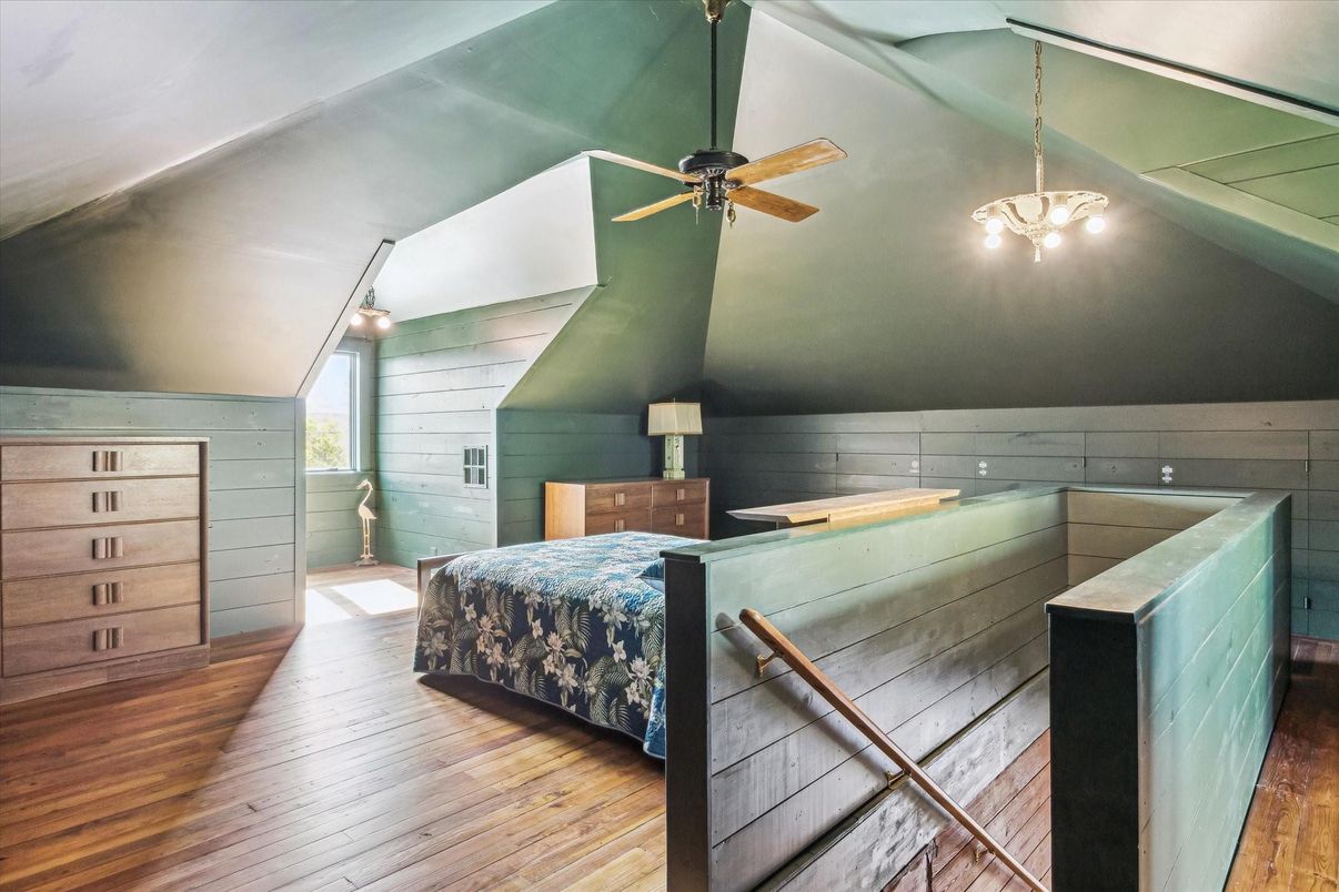 Bedroom, Interior, Pendant Lights, Wood Texture Flooring