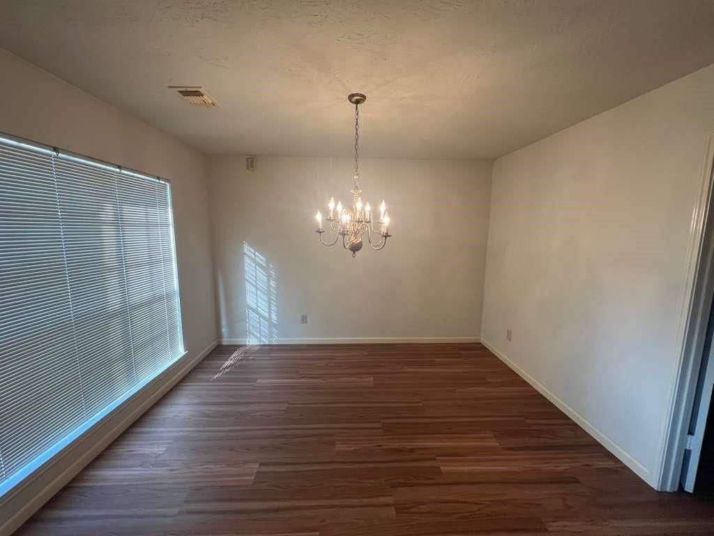 Chandelier, Empty room, Interior, Wood Texture Flooring