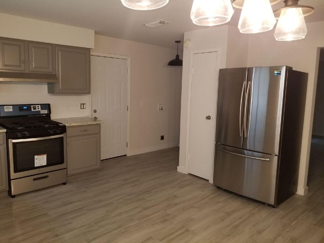 Interior, Kitchen, Pendant Lights, Wood Texture Flooring