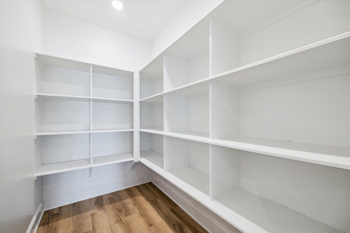 Interior, Recessed Lighting, Walk-in Closets, Wood Texture Flooring