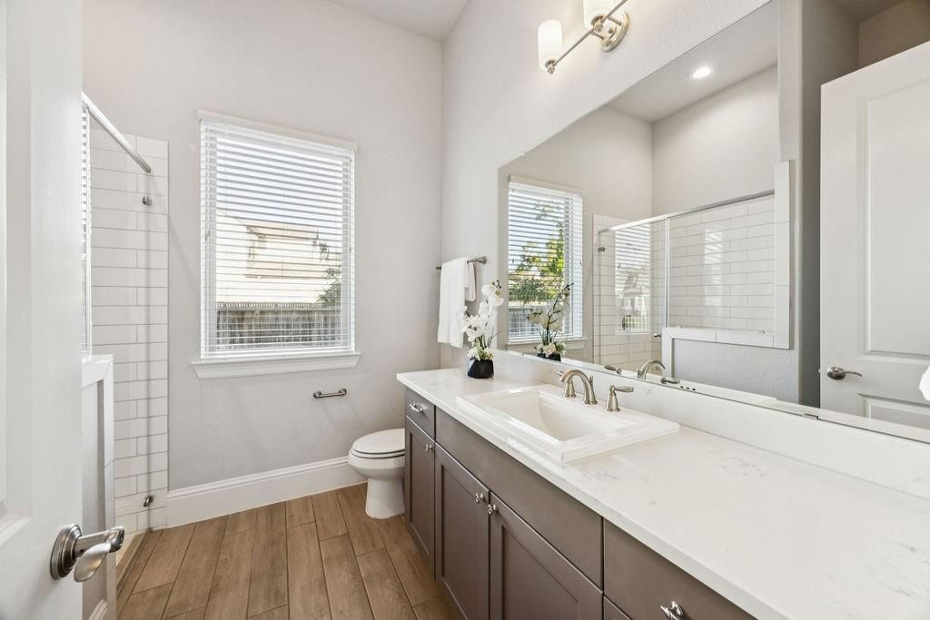 Bathroom, Interior, Recessed Lighting, Wood Texture Flooring