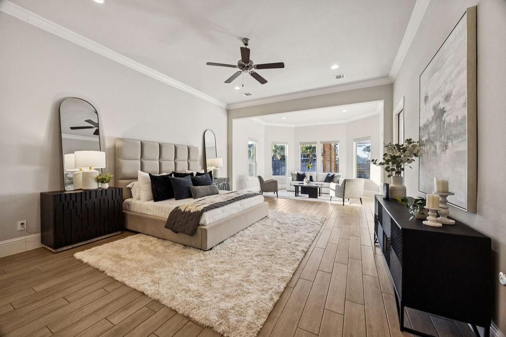 Bedroom, Interior, Living room, Recessed Lighting, Wood Texture Flooring