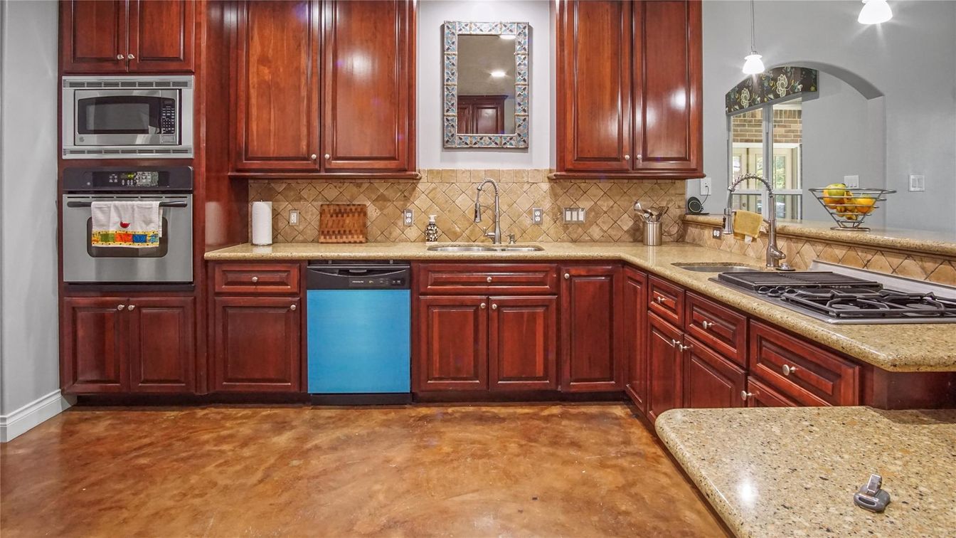 Interior, Kitchen, Pendant Lights, Wood Texture Flooring