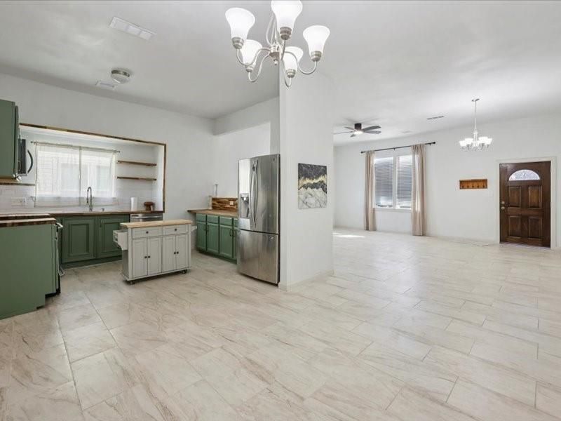 Chandelier, Interior, Kitchen, Marble